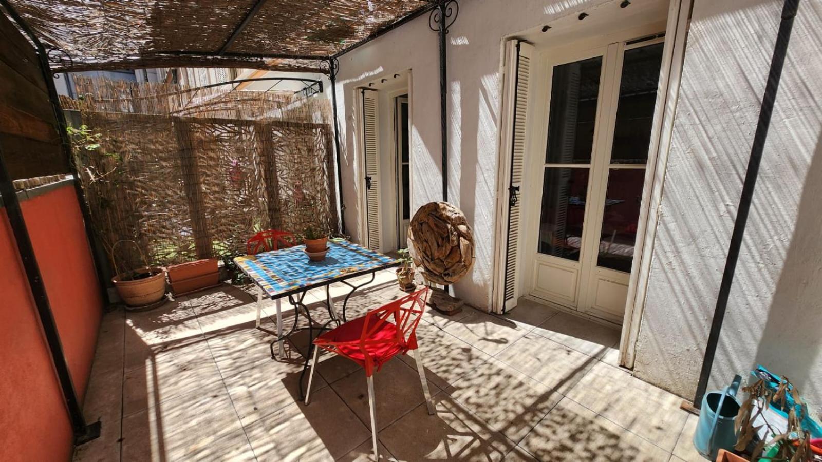Charmant Appart Studio 30M2 Avec Terrasse 10M2 Vieux Port - Panier - Host Elite Marseille Luaran gambar